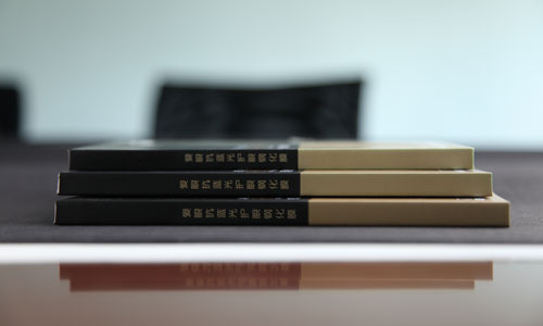 愛(ài)眼防藍(lán)光膜包裝展示