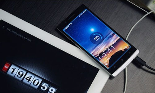 睡覺手機(jī)充電易胖？來張防藍(lán)光膜吧